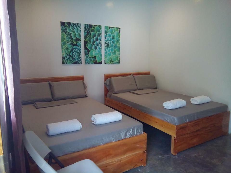 Mother Teresa Rooms And Restaurant Oslob Exterior foto